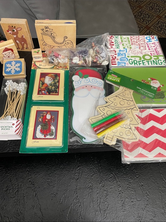 Two's Company Other - Holiday Craft Set - Red, Green, White Cards, photo albums, stamps and more! Fun!